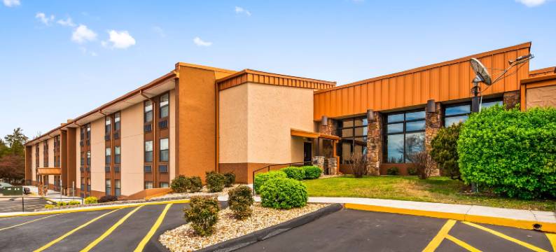 中心点贝斯特韦斯特酒店(Best Western Center Pointe Inn)图片