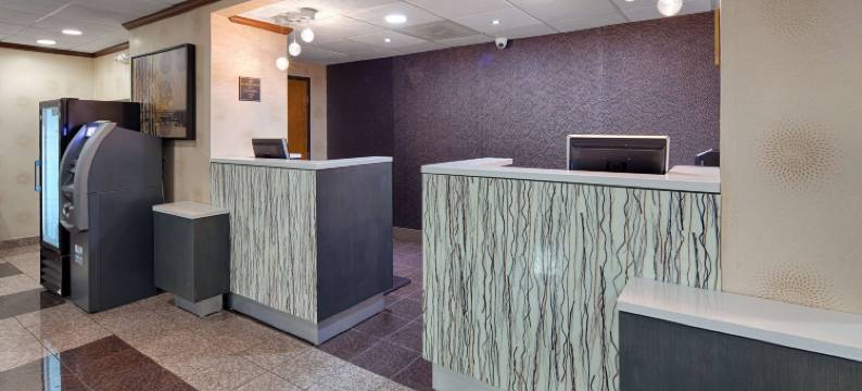 里士满机场贝斯特韦斯特优质酒店(Best Western Plus Richmond Airport Hotel)图片