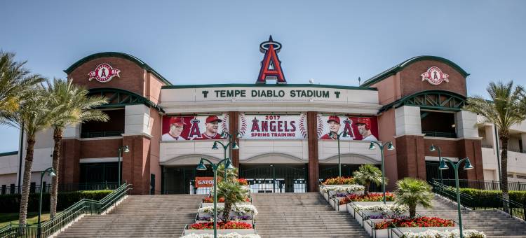 Holiday Inn & Suites 凤凰城机场(Holiday Inn & Suites Phoenix Airport)图片