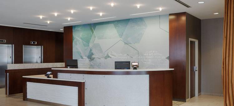 布卢明顿万豪SpringHill Suites 酒店(SpringHill Suites Bloomington)图片