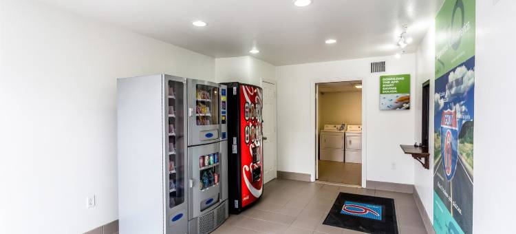 布赖恩大学城6号汽车旅馆(Motel 6 Bryan, TX - College Station)图片