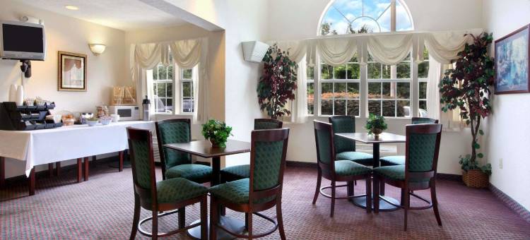 哈比森-帕克里奇医院速8酒店(Super 8 by Wyndham Harbison/Parkridge Hospital)图片