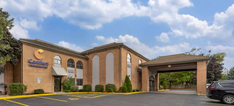 曼德林 - 弗农希尔斯舒适套房酒店(Comfort Inn & Suites Mundelein-Vernon Hills)图片