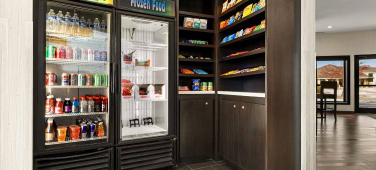 印第安纳波利斯机场索尼斯塔精品酒店(Sonesta Essential Indianapolis Airport)图片