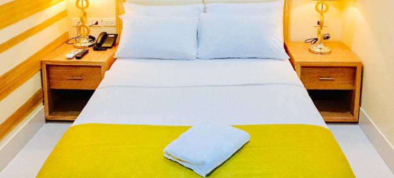 红门酒店Plus - ABC地标酒店(RedDoorz Plus @ ABC Landmark Hotel)图片