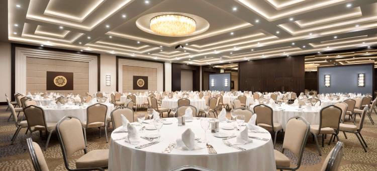 奥瓦通纳呗盟套房酒店(Baymont by Wyndham Owatonna)图片