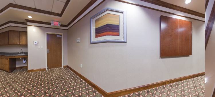 智选假日套房酒店凤凰城的哥伦布 by IHG(Holiday Inn Express & Suites Phenix City - FT. Benning by IHG)图片