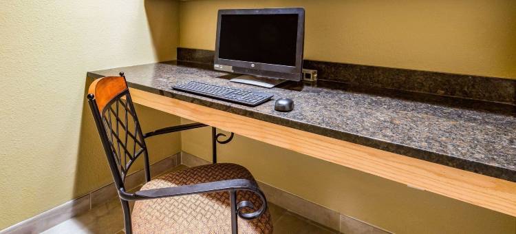 长湖温德姆美吟温德姆套房酒店(AmericInn by Wyndham Hotel and Suites Long Lake)图片