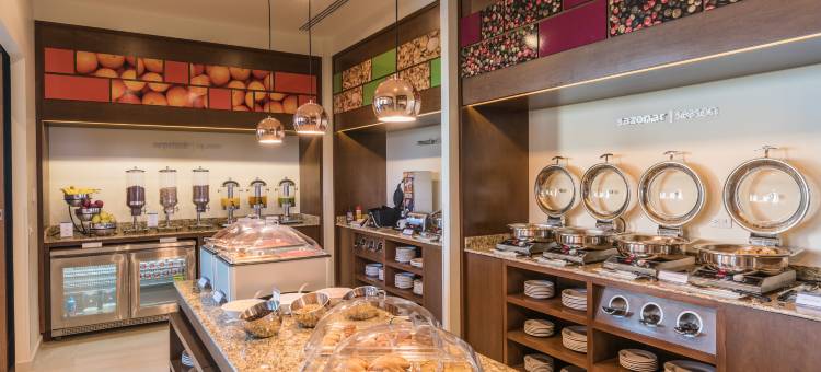 萨拉曼卡巴希奥希尔顿欢朋套房酒店(Hampton Inn & Suites by Hilton Salamanca Bajio)图片