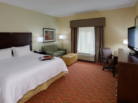 希尔顿欢朋酒店-奥本