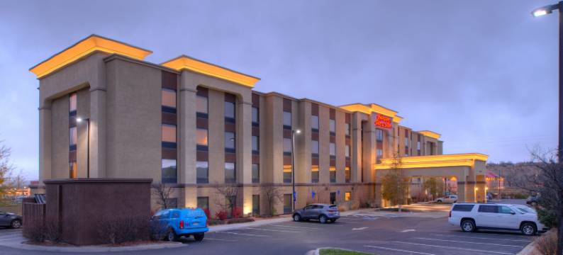 希尔顿欢朋套房酒店-赖夫尔(Hampton Inn & Suites Rifle)图片