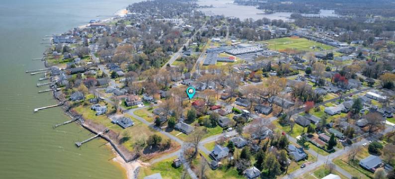 Midterm Rental Available-Firepit-Fireplace-Grill-1 m. to Town & Beaches图片