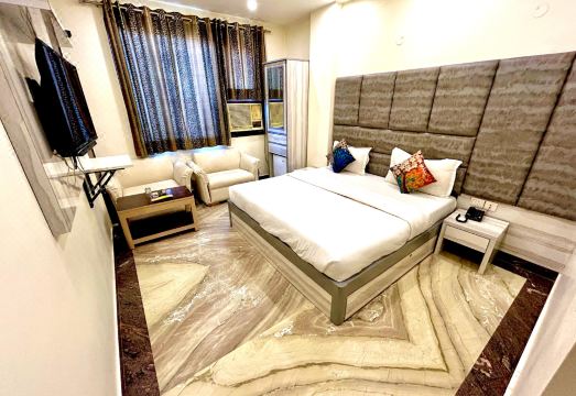 Amrit Villa Hotel Overview