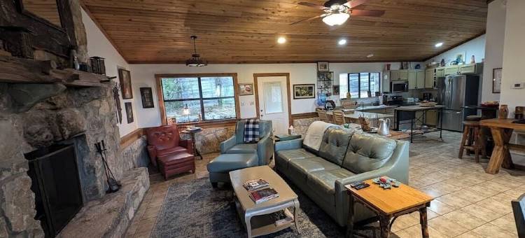 Dripping Springs与Johnson City之间高档小木屋(Upscale Cabin Between Dripping Springs & Johnson City)图片