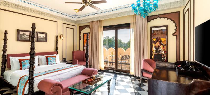 凯萨尔巴格宫殿(Kesarbagh Palace)图片