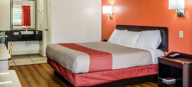 阿拉巴马萨拉兰德 6 号汽车旅馆(Motel 6 Saraland, Al)图片