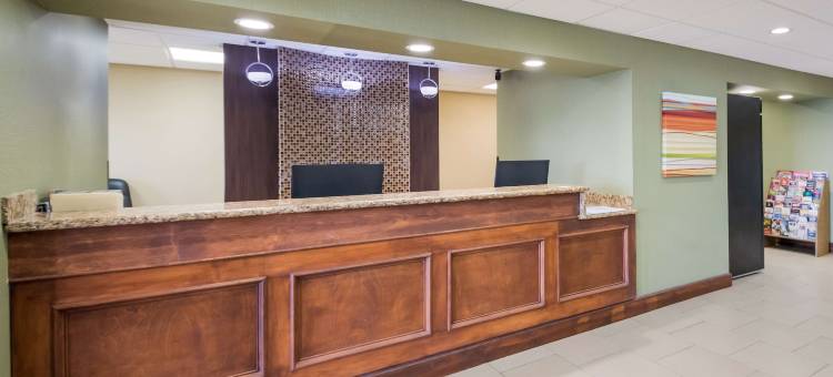 坦普尔贝斯特韦斯特套房酒店(Best Western Temple Inn  Suites)图片