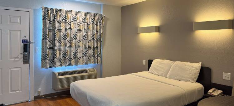 西米谷6号汽车旅馆(Motel 6 Simi Valley, CA)图片