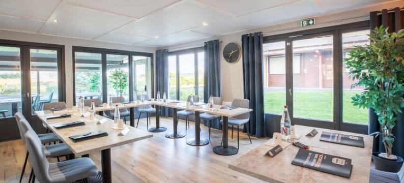 奇亚德瓦伦斯南偌尼斯酒店(Kyriad Valenciennes Sud - Rouvignies)图片