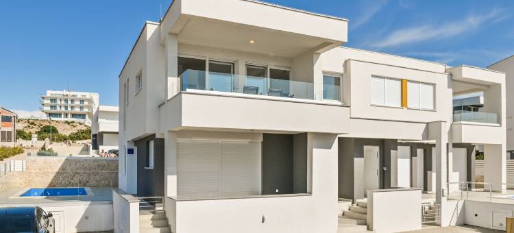 Funtastic C带游泳池和露台的公寓(Funtastic C Apartment with Pool and Terrace)图片