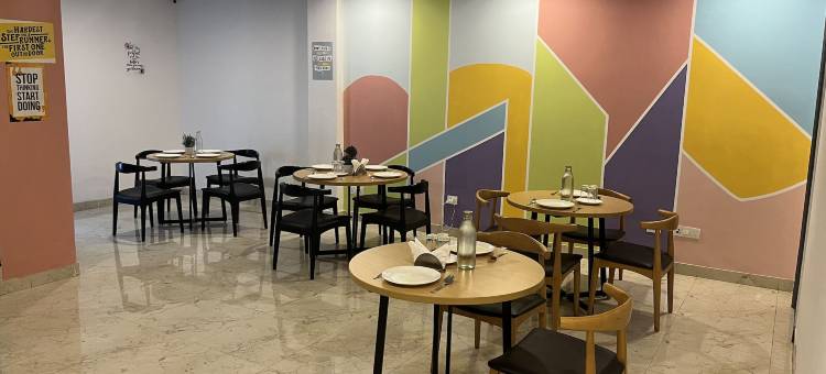 SALTSTAYZ EXPRESS - Golf Course Raod & DLF PHASE-1图片