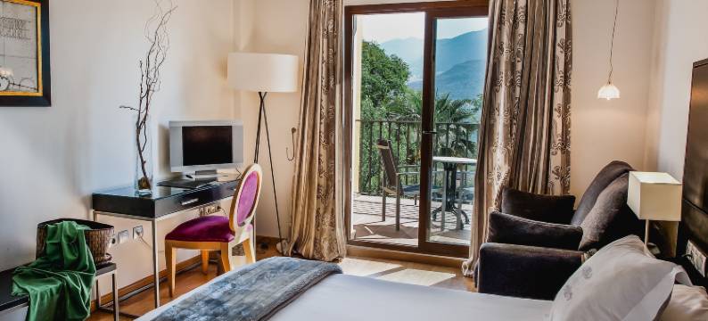 比纽埃拉 B 布酒店及水疗(B Bou Hotel la Viñuela & Spa)图片