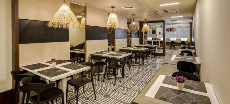 阿拉维米拉弗洛雷斯快捷酒店(Arawi Miraflores Express)图片