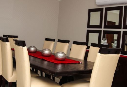 Letsatsing Lodge Hotel Overview