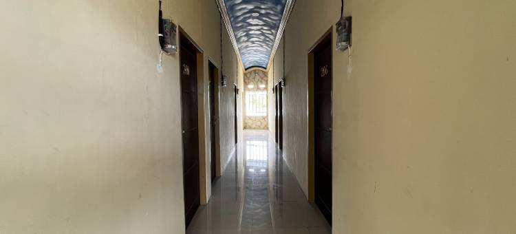 O酒店 巴托杜皮伊斯兰旅馆 靠近布图卡桑比(Hotel O Batodupi Guesthouse Syariah Near Buttu Kasambi)图片