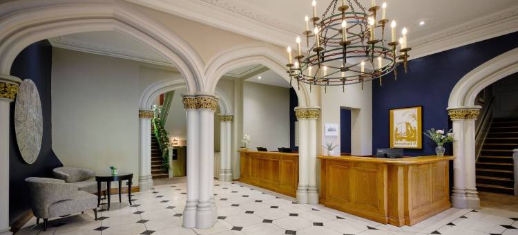布雷德肖小修道院乡村俱乐部万豪德尔塔酒店(Delta Hotels Breadsall Priory Country Club)图片