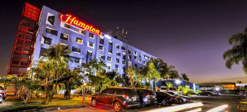 瓜鲁由斯机场希尔顿欢朋酒店(Hampton by Hilton Guarulhos Airport)图片