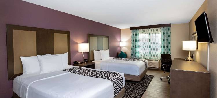 拉斯维加斯内利斯拉昆塔温德姆酒店(La Quinta Inn & Suites by Wyndham Las Vegas Nellis)图片