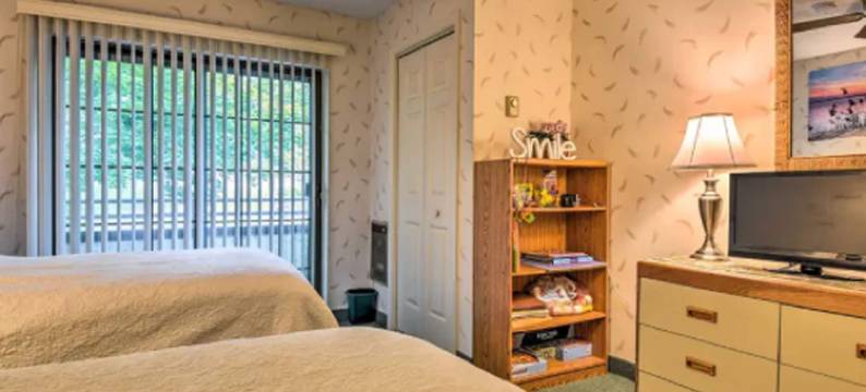 舒适波科诺熊山奔逃酒店(Cozy Pocono Mountain Escape)图片