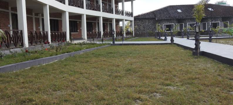 巴拜度假村(Babai Resort Pvt Ltd)图片