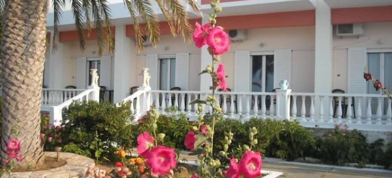 佩特拉海滩度假村(Hotel Petras Beach)图片