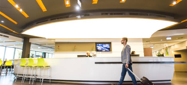 湖边贝斯特韦斯特优质酒店(Best Western Plus Lakeside Hotel)图片