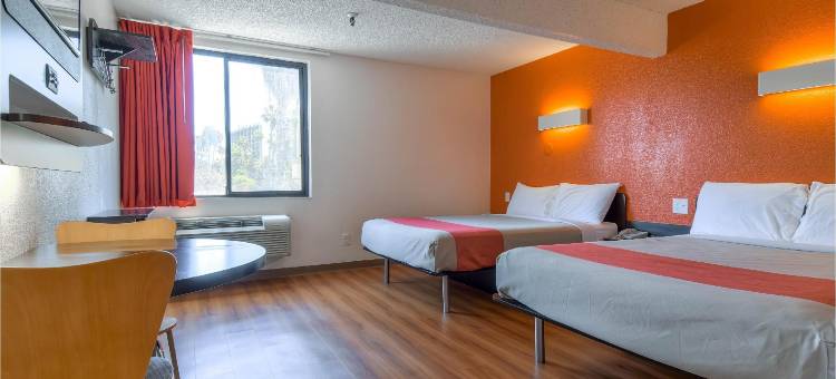 圣迭戈酒店圈6号汽车旅馆(Motel 6 San Diego, CA - Hotel Circle - Mission Valley)图片