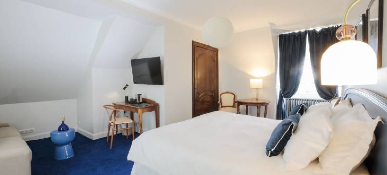 德拉波斯特埃杜里昂多里酒店(Hôtel Restaurant de La Poste & du Lion d'or)图片