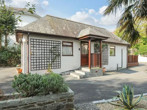 Little Trevallan - Country Houses