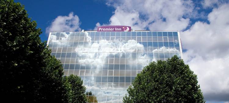 伦敦温布利公园普瑞米尔酒店(Premier Inn London Wembley Park)图片