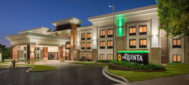 孟菲斯沃尔夫切斯拉昆塔温德姆套房酒店(La Quinta Inn & Suites by Wyndham Memphis Wolfchase)图片