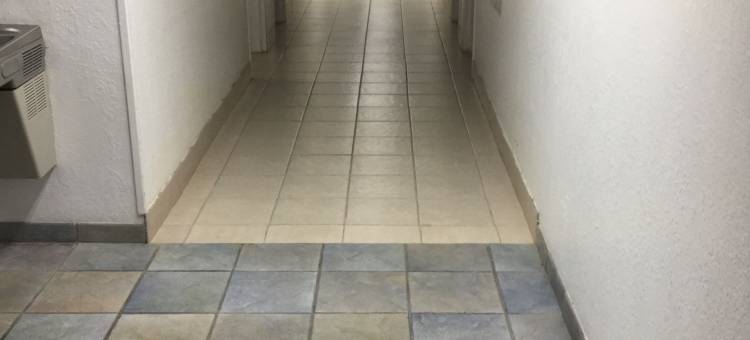 杰斐逊城美洲最佳价值酒店(Americas Best Value Inn Jefferson City)图片