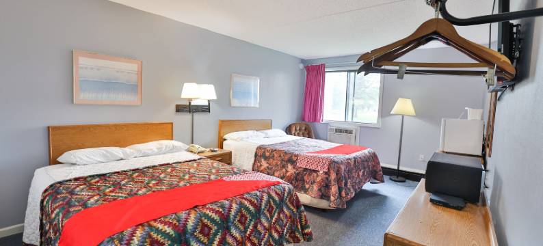 OYO Hotel Pipestone MN, 坎特伯雷公园(OYO Hotel Pipestone MN, Canterbury Park)图片