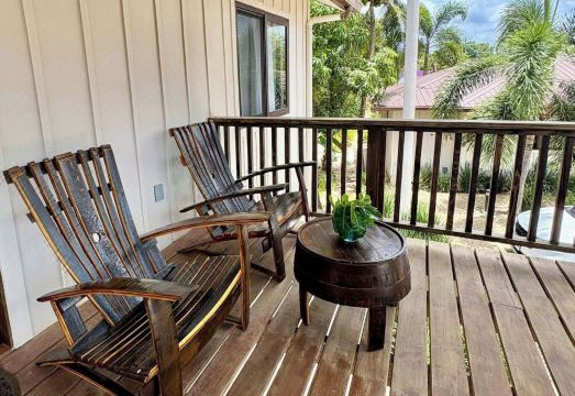 Captain Jaks Hotel Overview