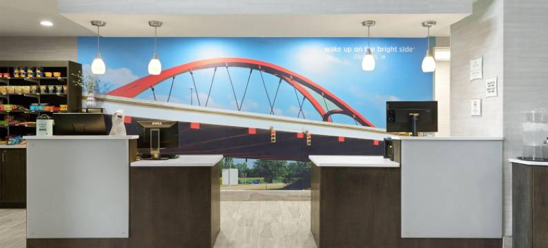 哥伦布爱丁堡拉昆塔温德姆套房酒店(La Quinta Inn & Suites by Wyndham Columbus - Edinburgh)图片