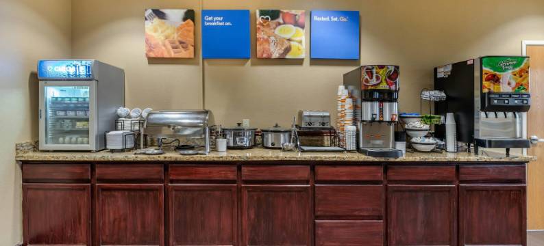 舒适酒店-沃尔科特近达文波特(Comfort Inn Walcott Near Davenport)图片