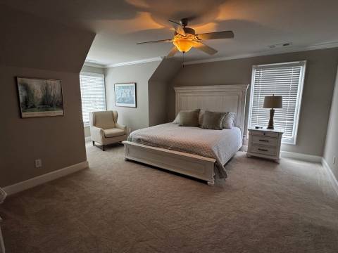 Spacious 5-bedroom home on Lake Oconee, 79 miles from The Masters