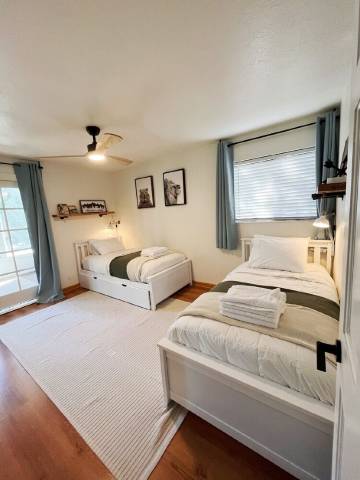 Cozy Ski Retreat w/HotTub and Majestic Views - Ski @ Park City, Powder or Basin