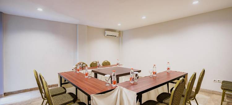 桑斯维布斯茉莉套房TB西马图邦(Sans Vibes Jasmine Suite TB Simatupang)图片