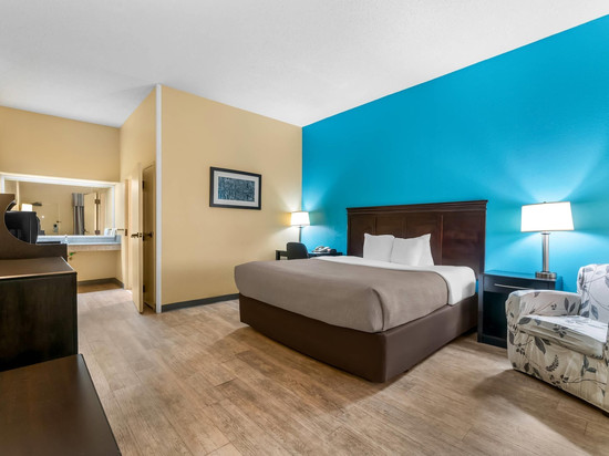 尤宁城US 51号凯艺酒店